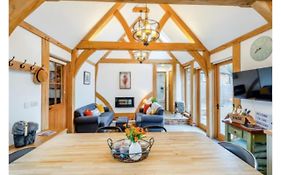 The Saddlery Barn Retreat